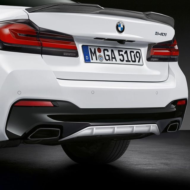 Genuine BMW G30 LCI M Performance High Gloss Black Rear Bumper Trim (Inc. 520i, 530d & M550ix) - ML Performance US