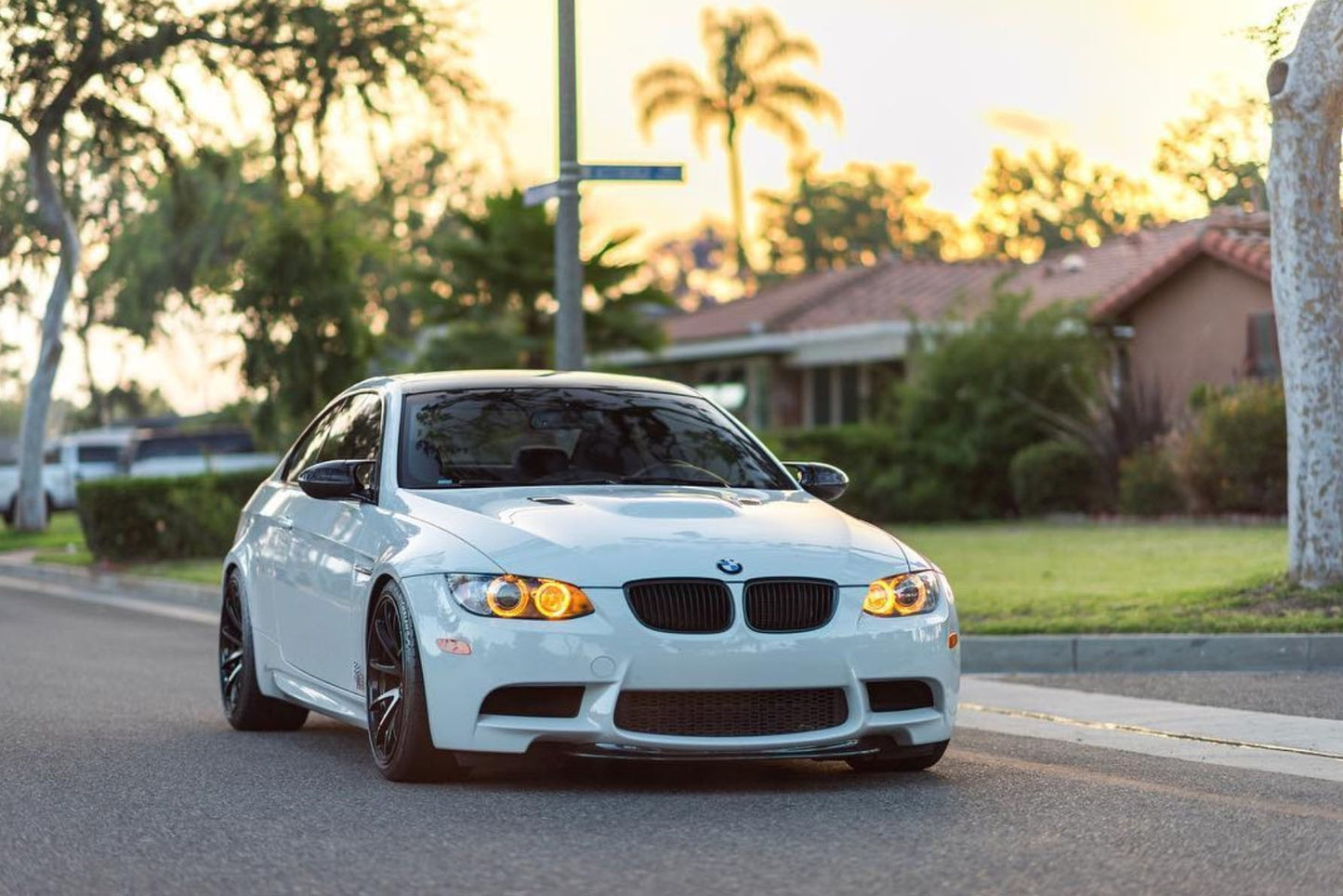 LUX BMW E90 LCI HALOGEN V3 Angel Eyes ML Performance UK